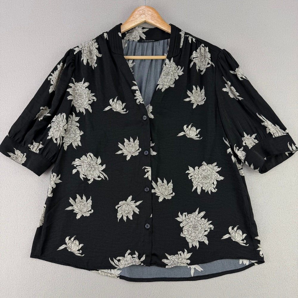 T Tahari Floral Button Up Blouse Women L Black White Short Sleeve Casual V-Neck
